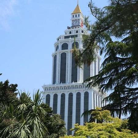 Apartment Lotos Batumi 72 외부 사진
