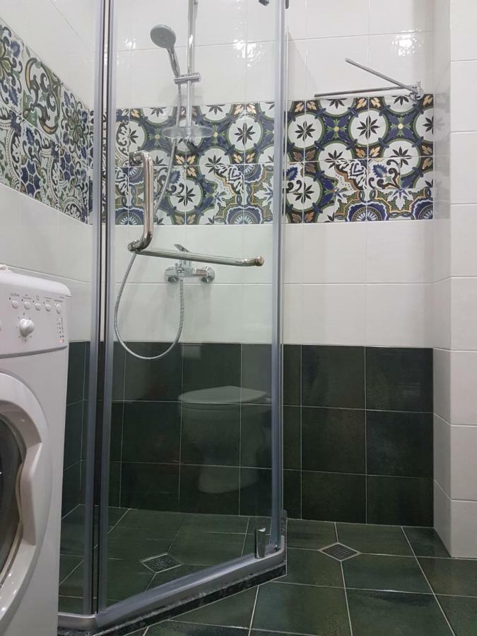 Apartment Lotos Batumi 72 외부 사진
