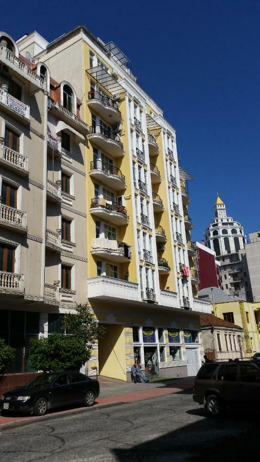 Apartment Lotos Batumi 72 외부 사진