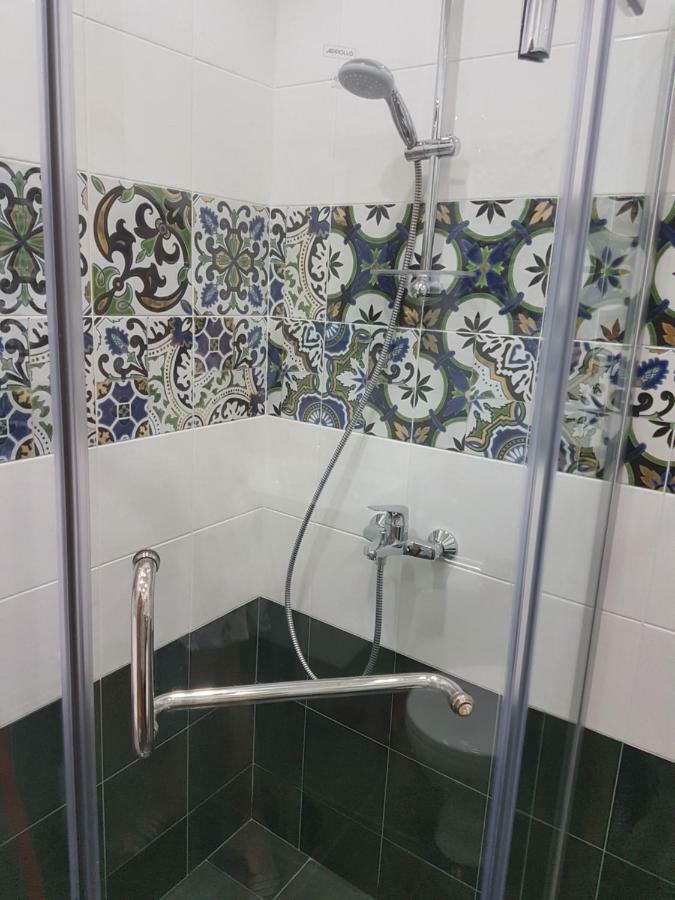 Apartment Lotos Batumi 72 외부 사진