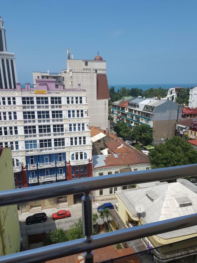 Apartment Lotos Batumi 72 외부 사진